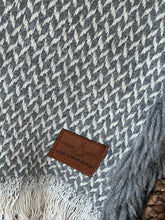 Load image into Gallery viewer, Chevron Throw
