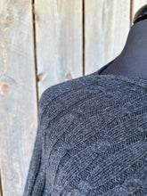 Load image into Gallery viewer, Medium Weight Cable Poncho
